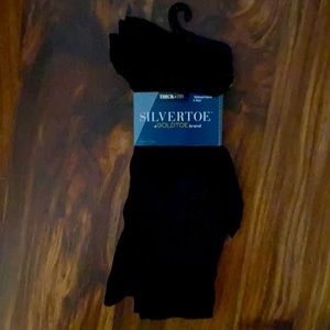 Silver toe ribbed nylon men’s black 3 pair 6-12.5